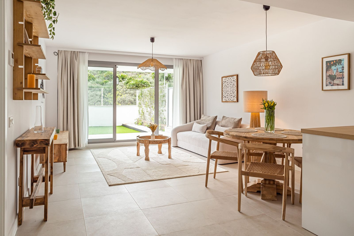 2 Bed Apartment for sale in Mijas Costa Costa Del Sol, Málaga, Spain