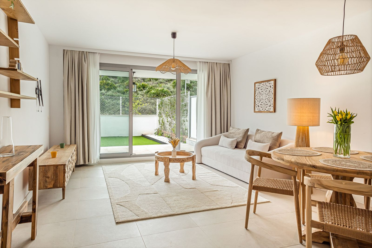 2 Bed Apartment for sale in Mijas Costa Costa Del Sol, Málaga, Spain