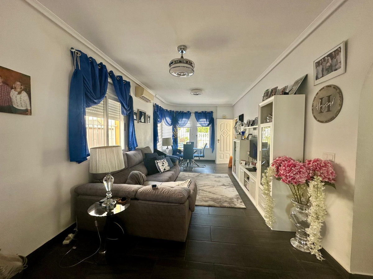 2 Bed Townhouse for sale in Algorfa Costa Blanca, Alicante, Spain