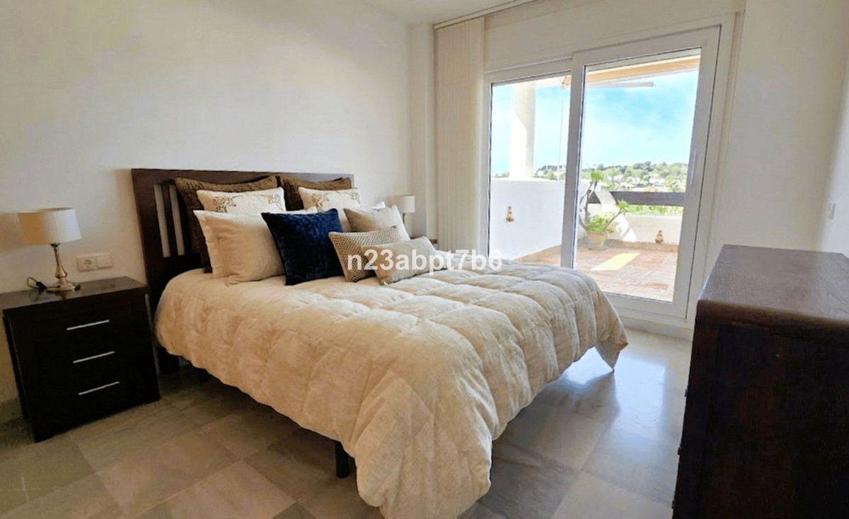 2 Bed Apartment for sale in Nueva Andalucía Costa Del Sol, Málaga, Spain