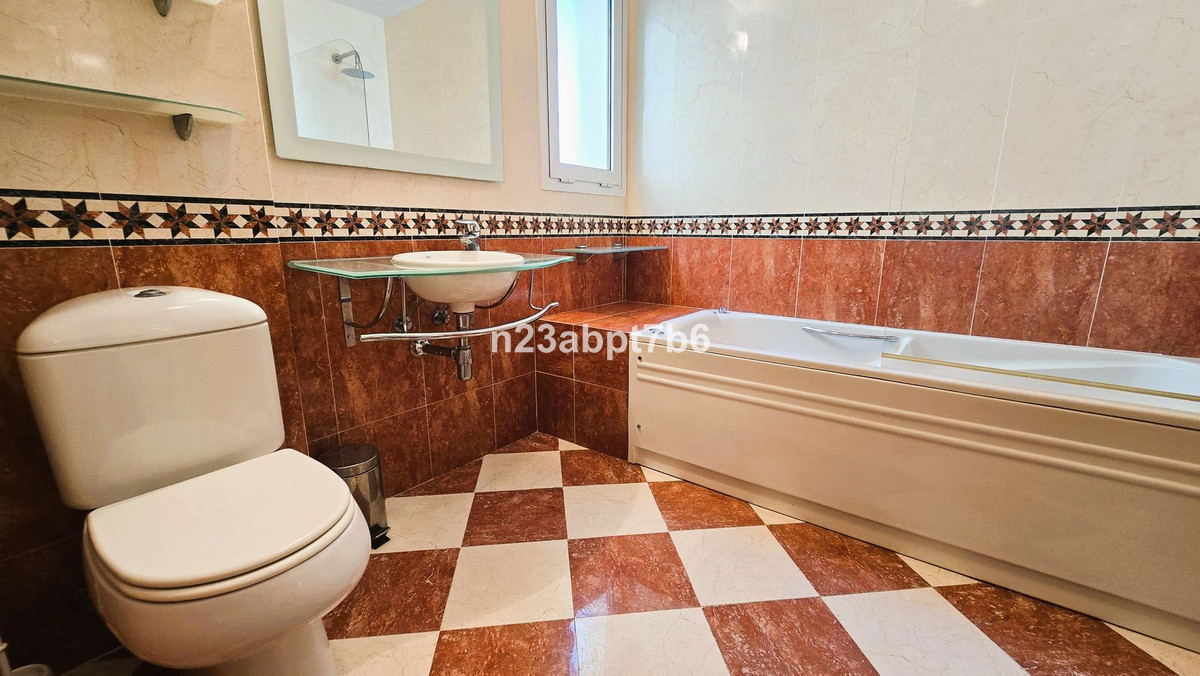 2 Bed Apartment for sale in Nueva Andalucía Costa Del Sol, Málaga, Spain