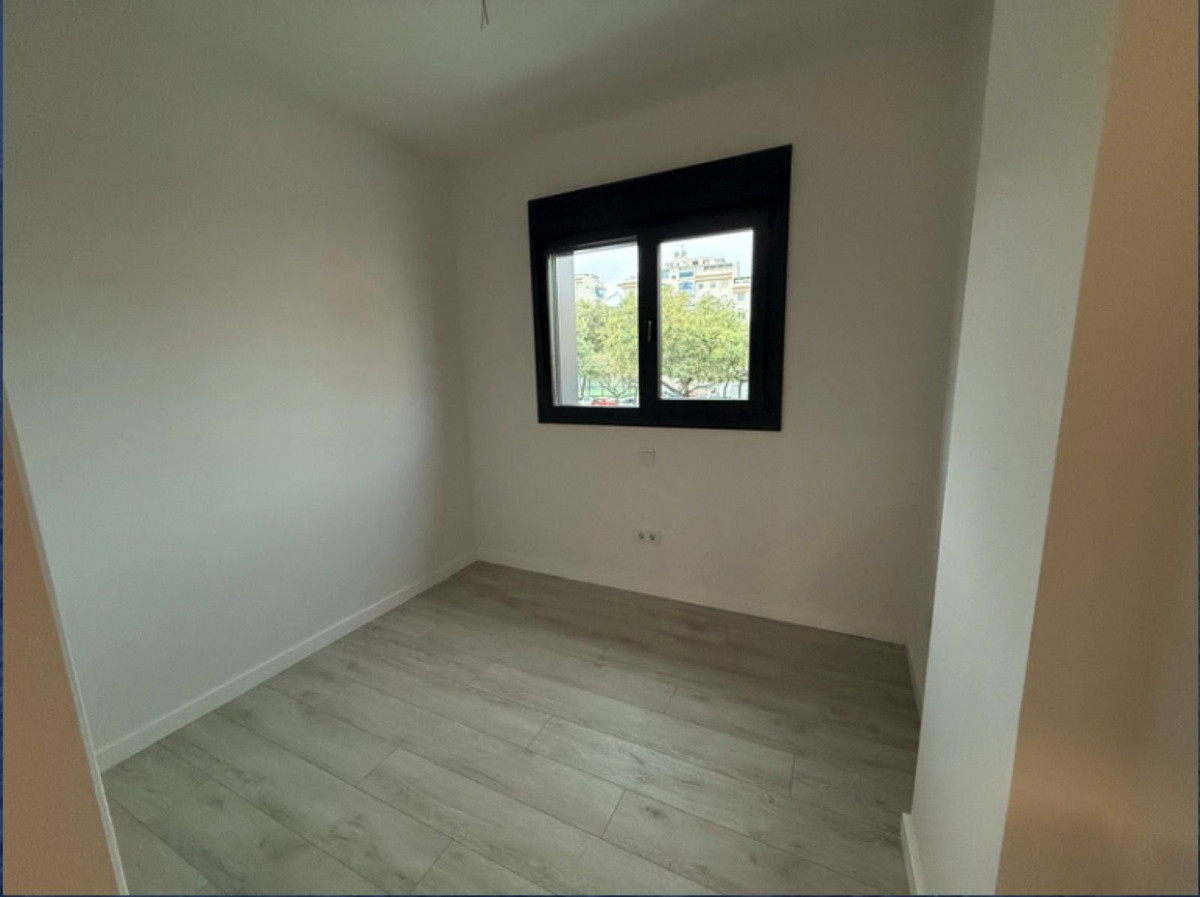 3 Bed Apartment for sale in Estepona Costa Del Sol, Málaga, Spain