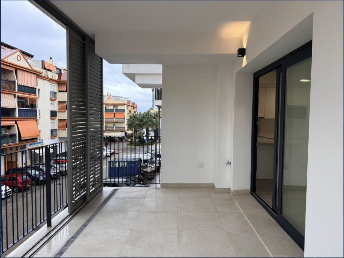 3 Bed Apartment for sale in Estepona Costa Del Sol, Málaga, Spain