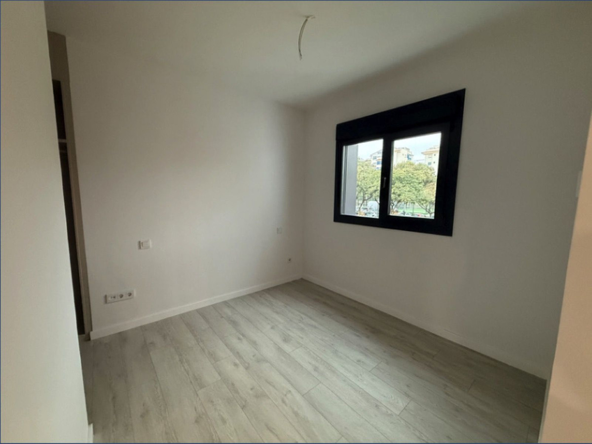 3 Bed Apartment for sale in Estepona Costa Del Sol, Málaga, Spain