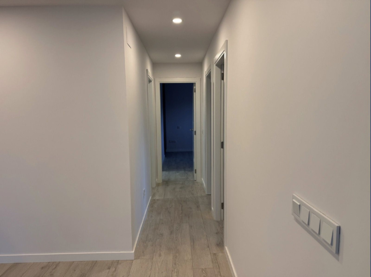 3 Bed Apartment for sale in Estepona Costa Del Sol, Málaga, Spain