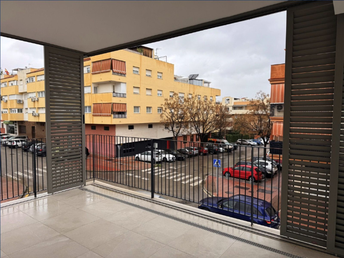 3 Bed Apartment for sale in Estepona Costa Del Sol, Málaga, Spain