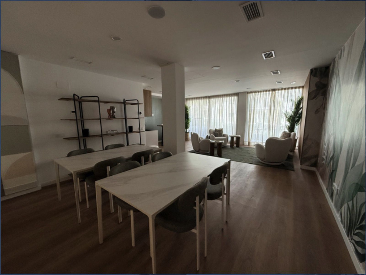 2 Bed Apartment for sale in Estepona Costa Del Sol, Málaga, Spain