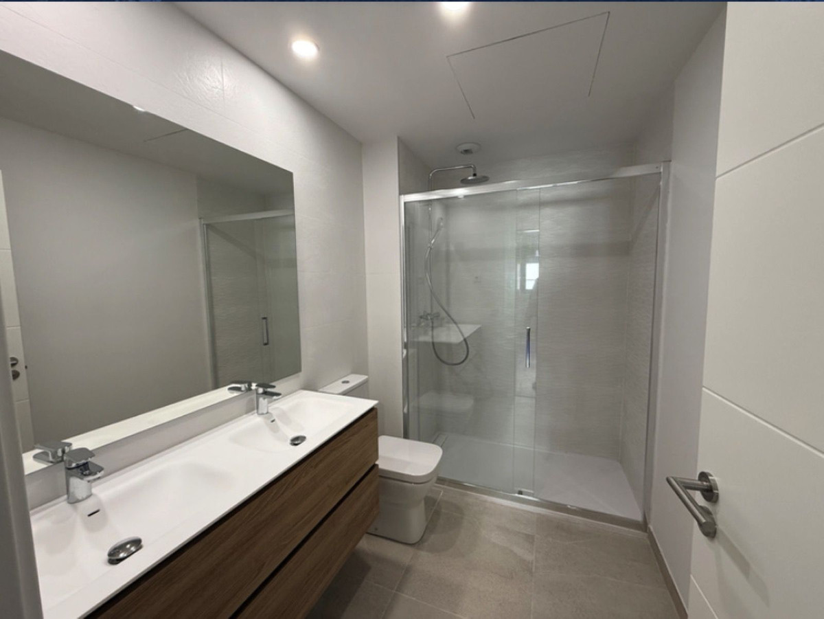 2 Bed Apartment for sale in Estepona Costa Del Sol, Málaga, Spain