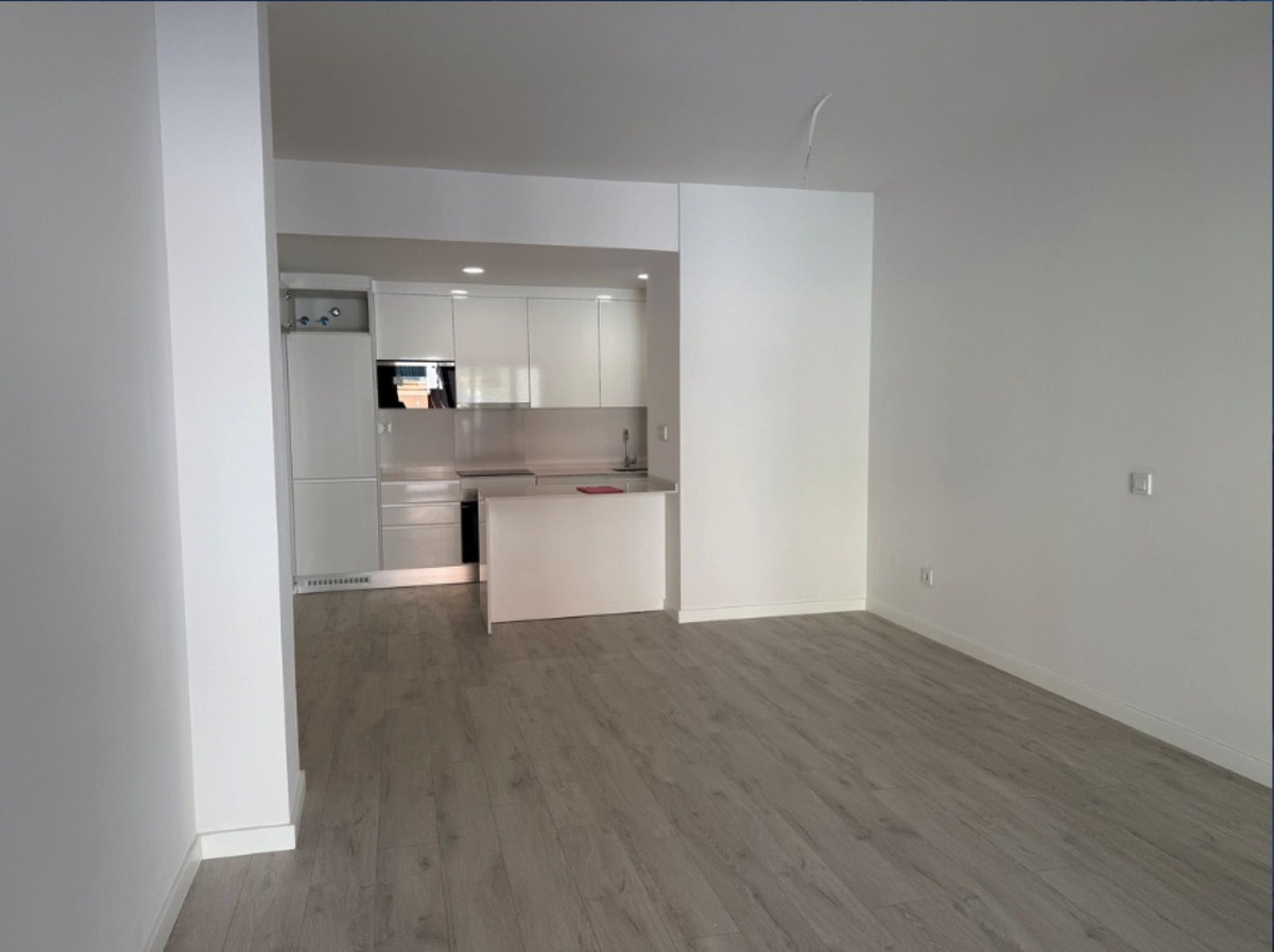 2 Bed Apartment for sale in Estepona Costa Del Sol, Málaga, Spain