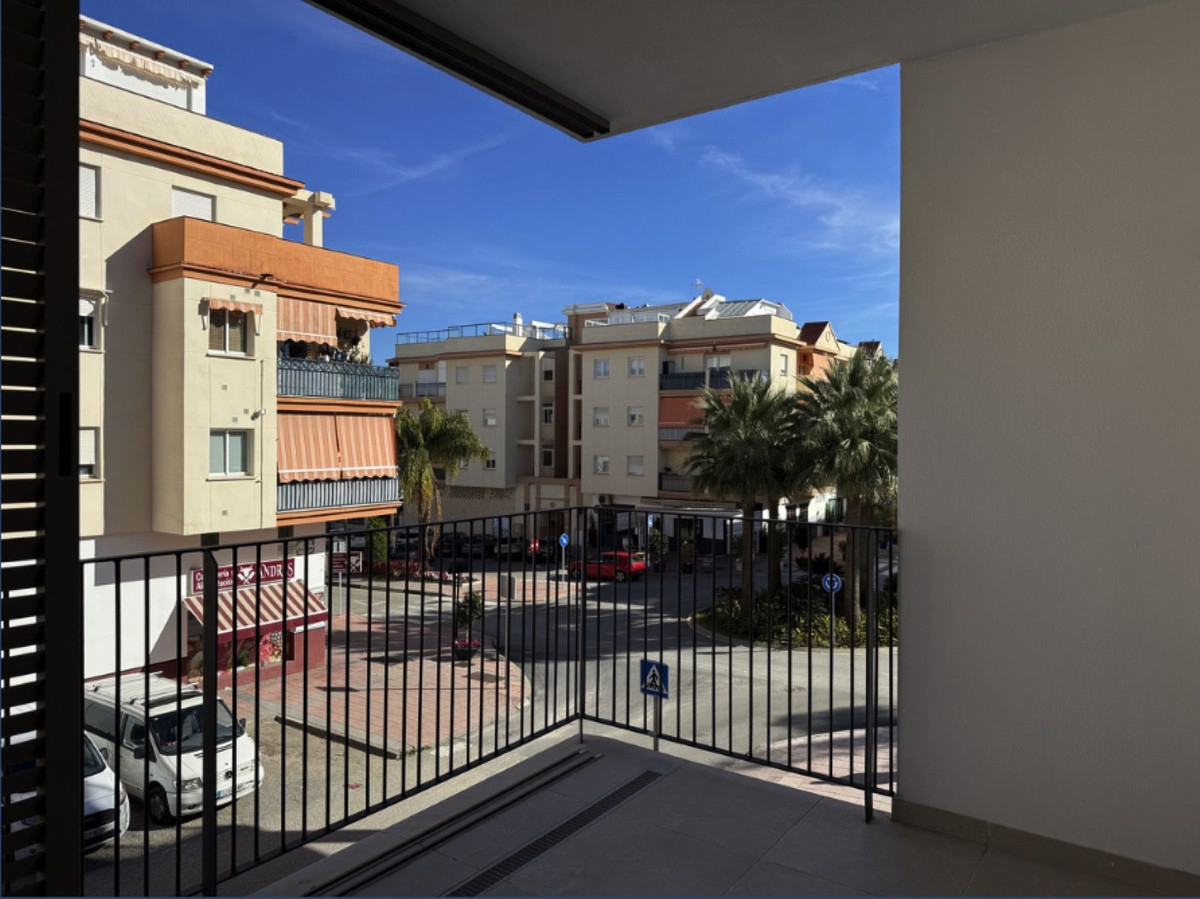 2 Bed Apartment for sale in Estepona Costa Del Sol, Málaga, Spain