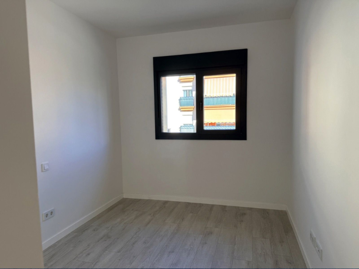 2 Bed Apartment for sale in Estepona Costa Del Sol, Málaga, Spain