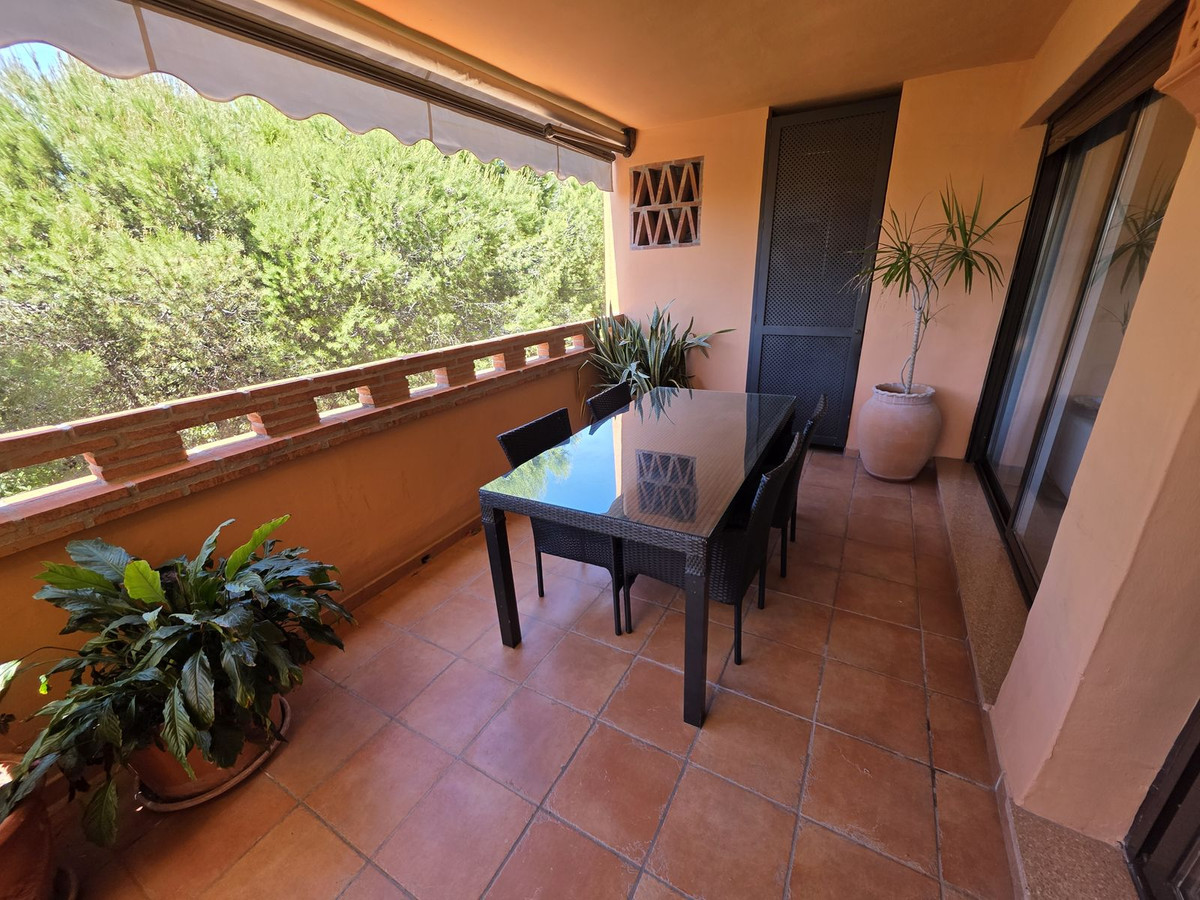 3 Bed Apartment for sale in The Golden Mile Costa Del Sol, Málaga, Spain