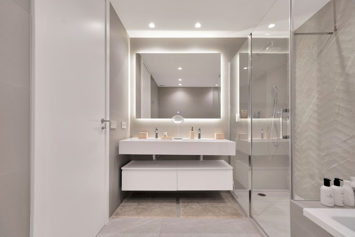 Se vende Apartamento Planta Baja de 2 dormitorios en Costa Del Sol, Málaga, España