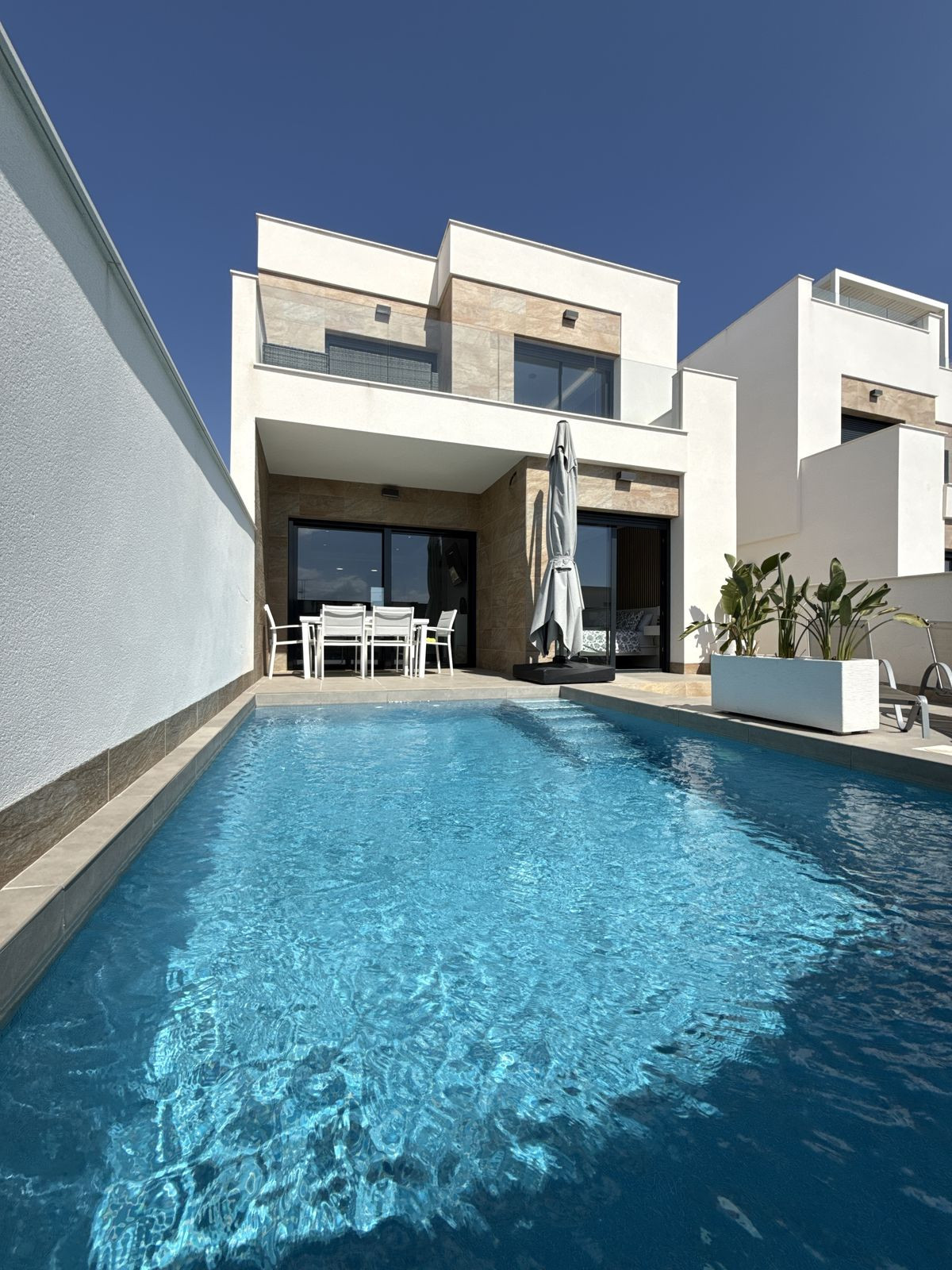 Se vende Villa - Chalet de 3 dormitorios en Costa Blanca, Alicante, España