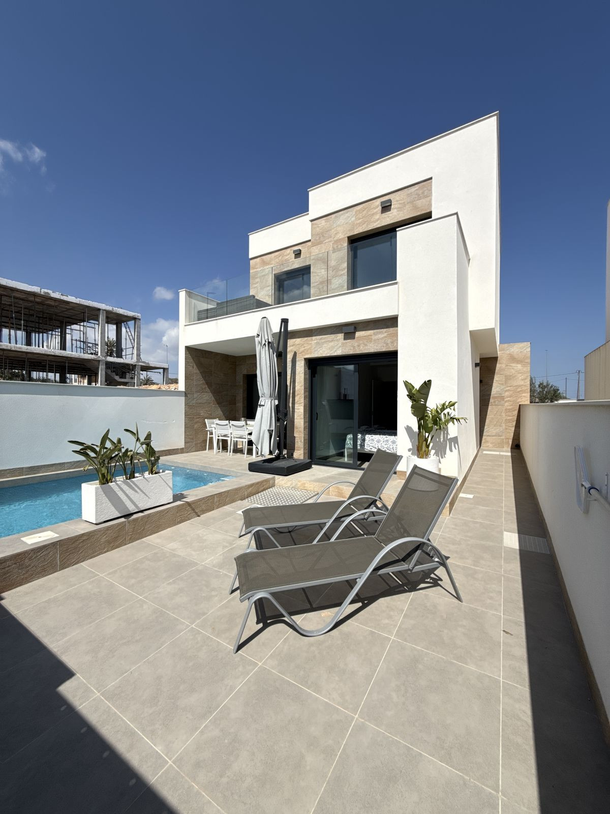 Se vende Villa - Chalet de 3 dormitorios en Costa Blanca, Alicante, España