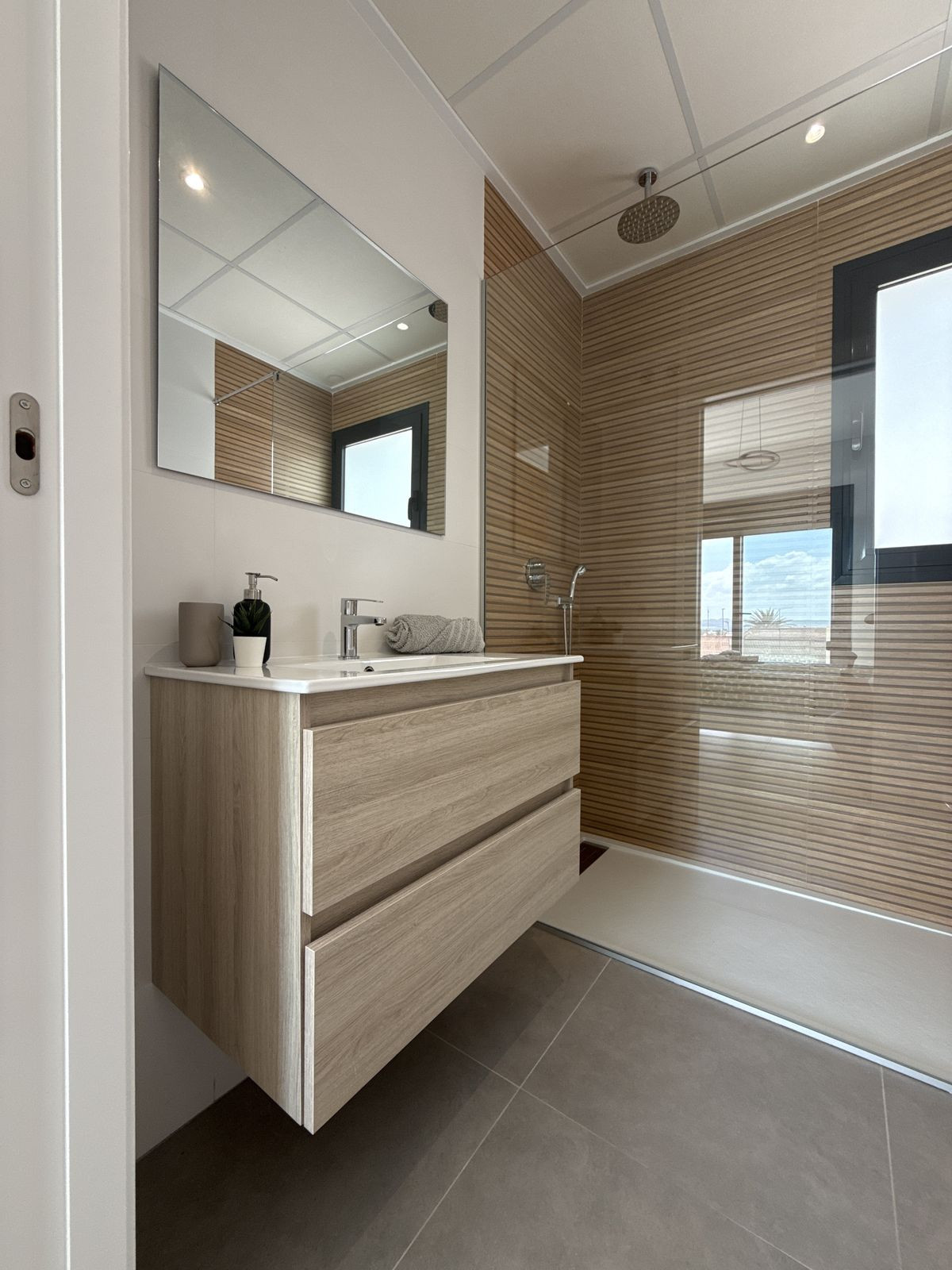 Se vende Villa - Chalet de 3 dormitorios en Costa Blanca, Alicante, España