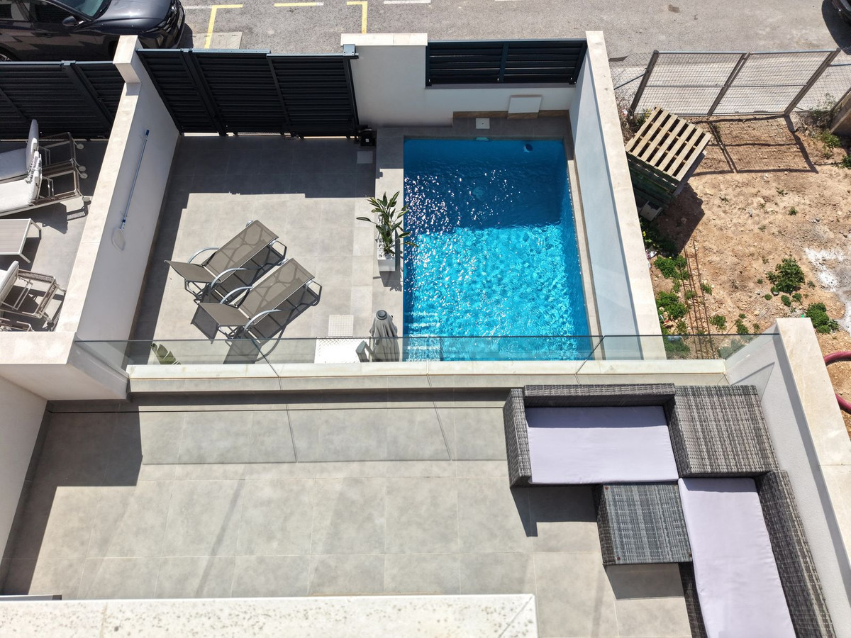 Se vende Villa - Chalet de 3 dormitorios en Costa Blanca, Alicante, España