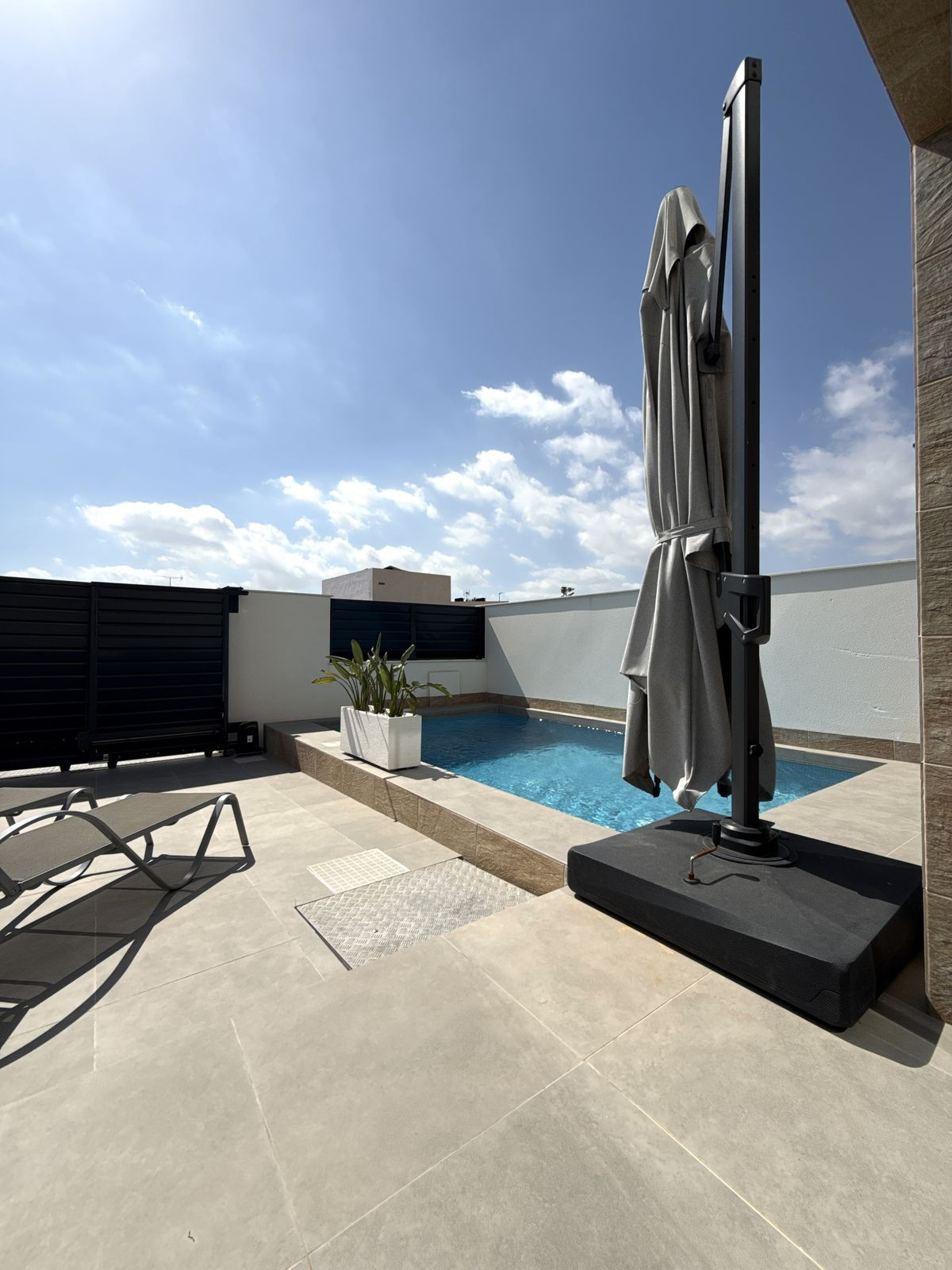 Se vende Villa - Chalet de 3 dormitorios en Costa Blanca, Alicante, España
