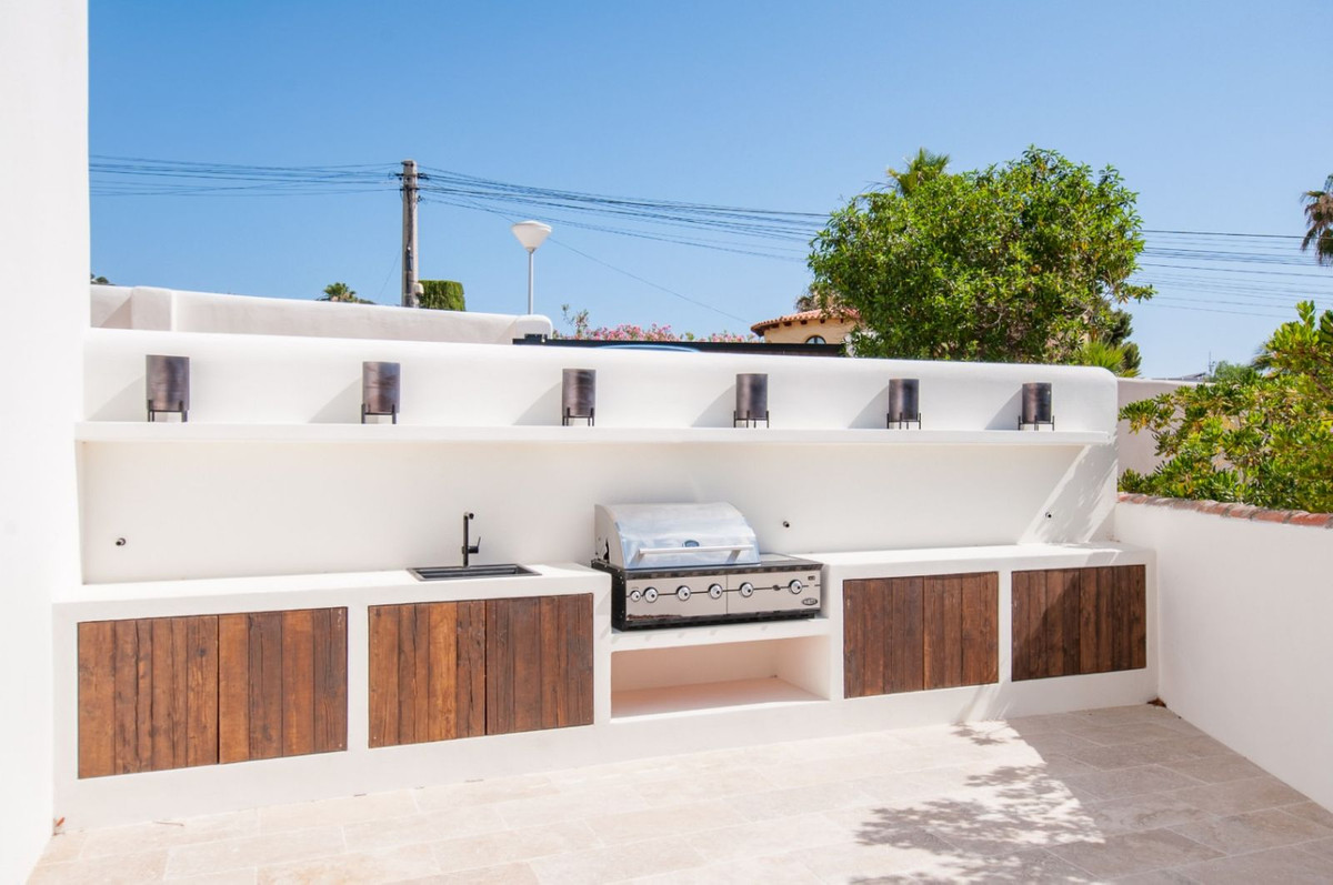 4 Bed Townhouse for sale in Benissa Costa Blanca, Alicante, Spain