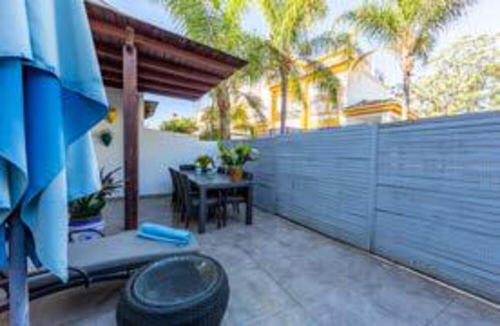 5 Bed Townhouse for sale in San Pedro De Alcántara Costa Del Sol, Málaga, Spain