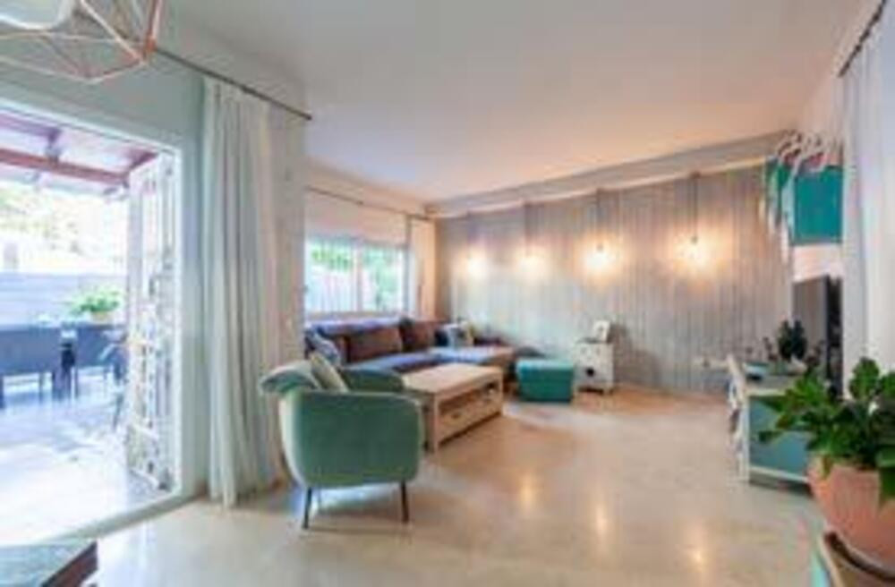 5 Bed Townhouse for sale in San Pedro De Alcántara Costa Del Sol, Málaga, Spain