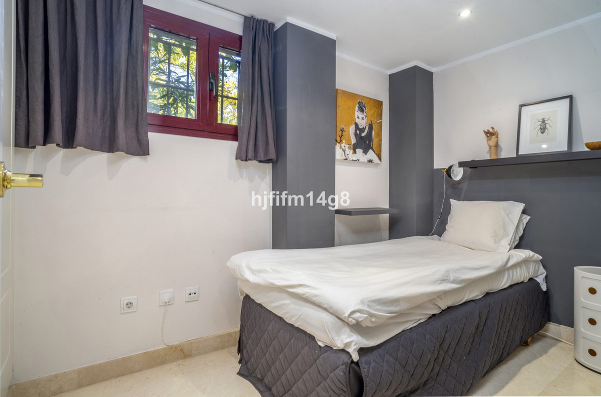 2 Bed Apartment for sale in San Pedro De Alcántara Costa Del Sol, Málaga, Spain