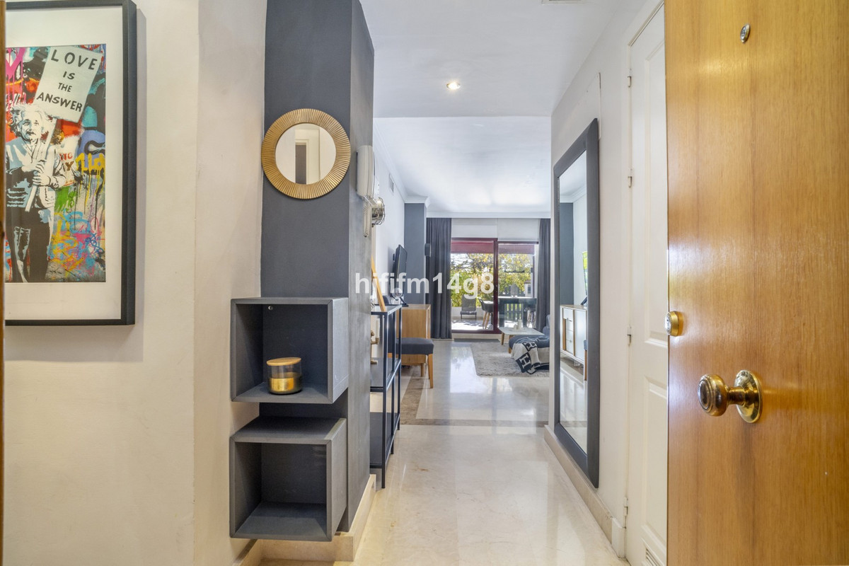 2 Bed Apartment for sale in San Pedro De Alcántara Costa Del Sol, Málaga, Spain