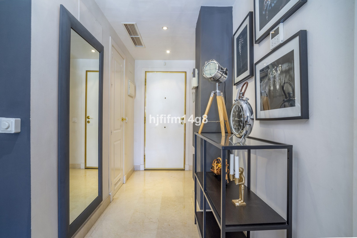2 Bed Apartment for sale in San Pedro De Alcántara Costa Del Sol, Málaga, Spain
