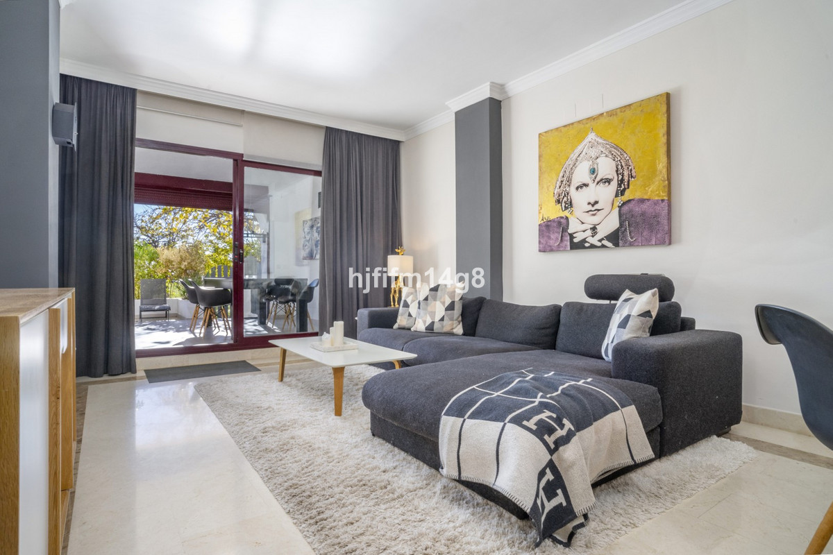 2 Bed Apartment for sale in San Pedro De Alcántara Costa Del Sol, Málaga, Spain