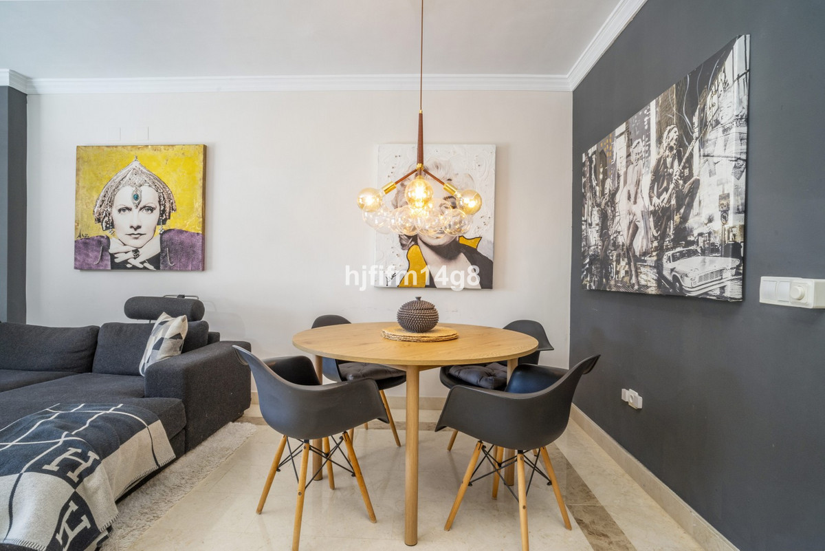 2 Bed Apartment for sale in San Pedro De Alcántara Costa Del Sol, Málaga, Spain