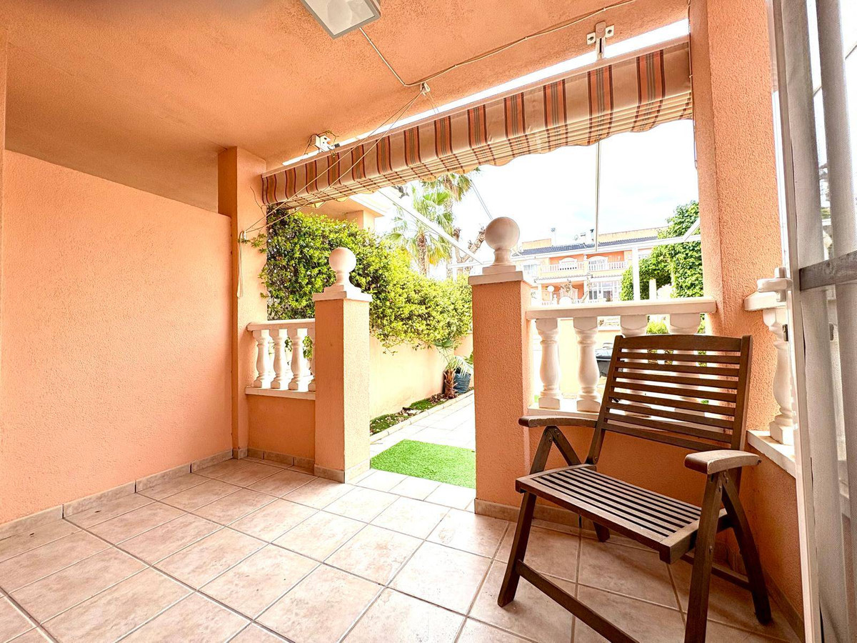 Se vende Adosada de 2 dormitorios en Costa Blanca, Alicante, España