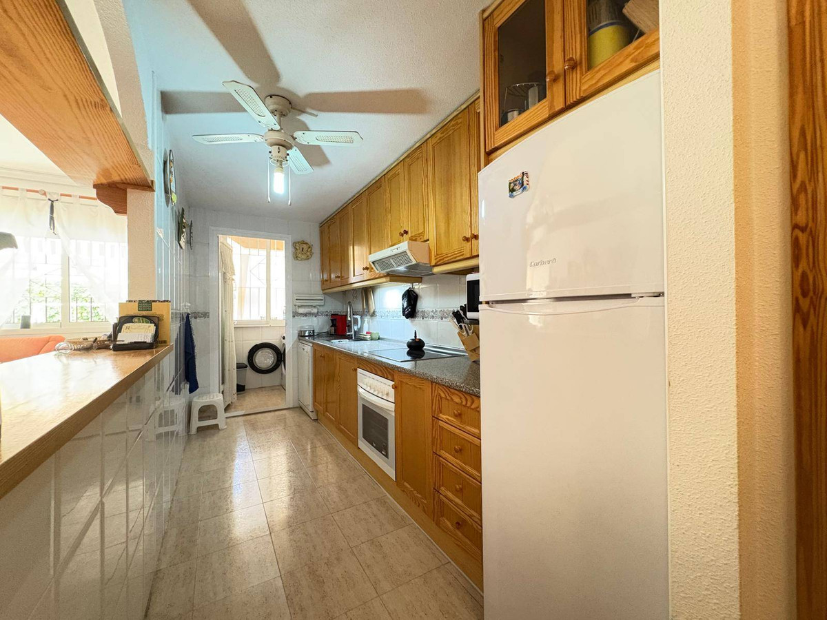 Se vende Apartamento Planta Baja de 2 dormitorios en Costa Blanca, Alicante, España
