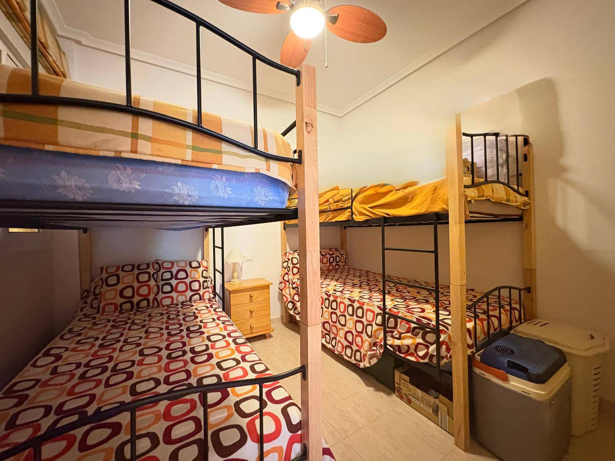 Se vende Apartamento Planta Baja de 2 dormitorios en Costa Blanca, Alicante, España