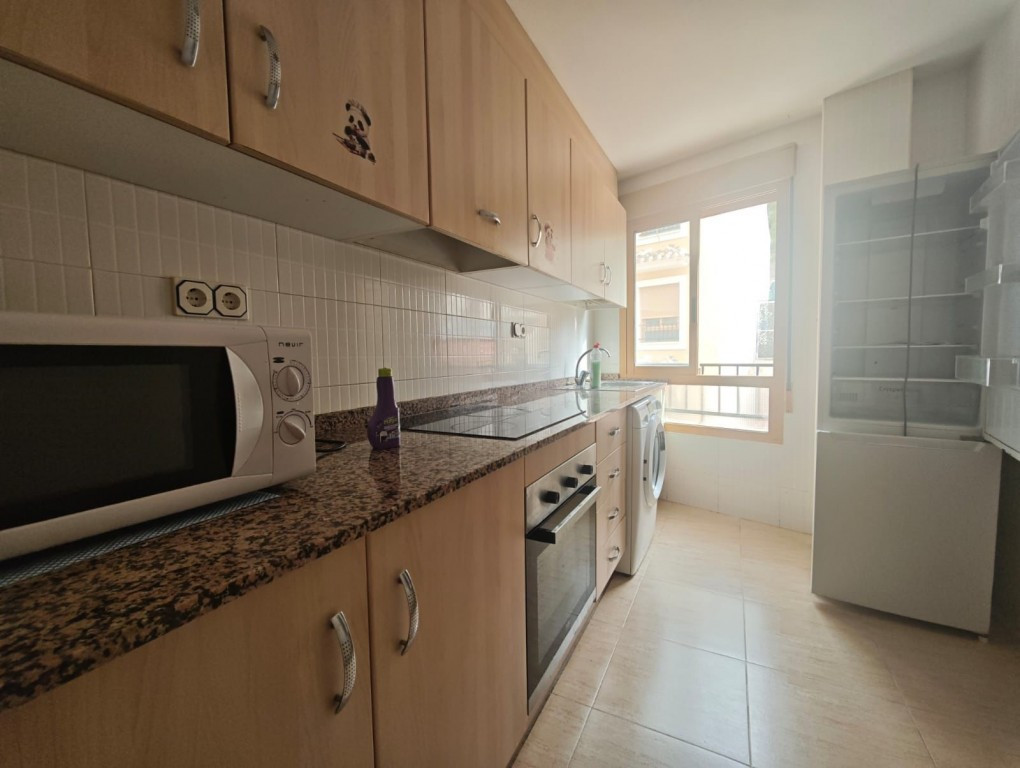 Se vende Apartamento Planta Media de 2 dormitorios en Costa Blanca, Alicante, España