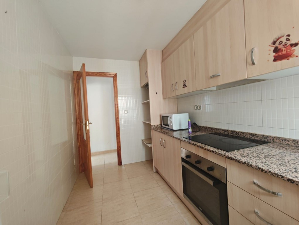 Se vende Apartamento Planta Media de 2 dormitorios en Costa Blanca, Alicante, España