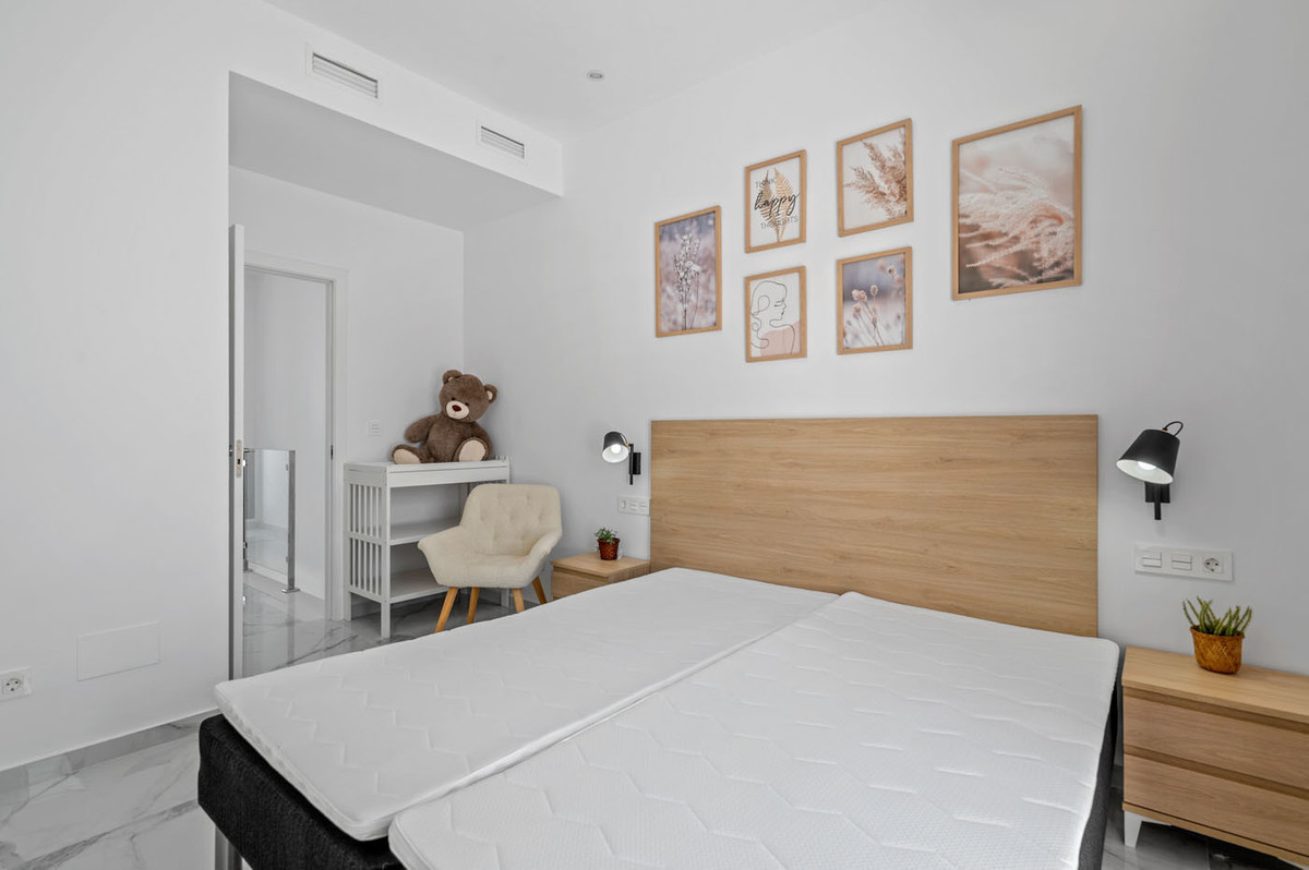 Se vende Villa - Chalet de 3 dormitorios en Costa Blanca, Alicante, España