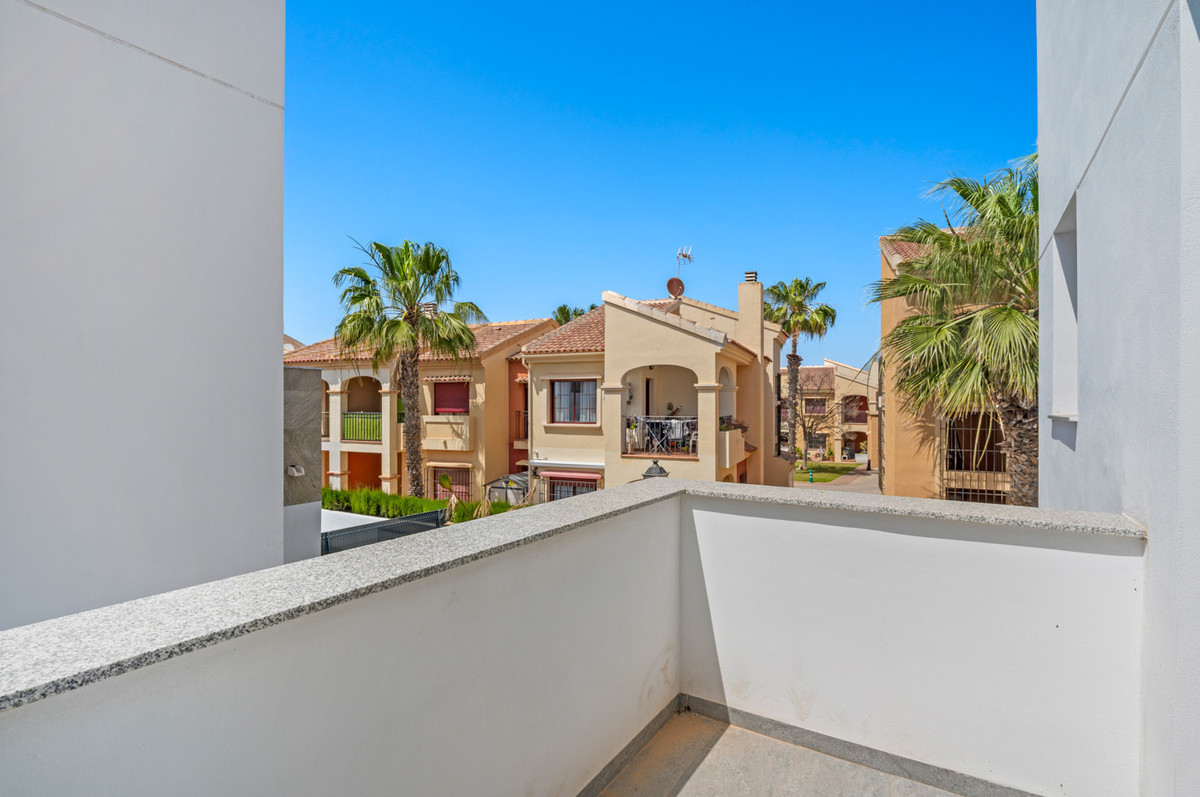 Se vende Villa - Chalet de 3 dormitorios en Costa Blanca, Alicante, España