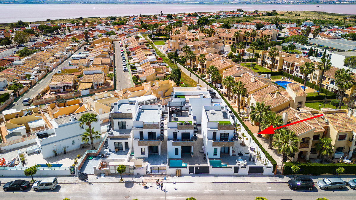 Se vende Villa - Chalet de 3 dormitorios en Costa Blanca, Alicante, España