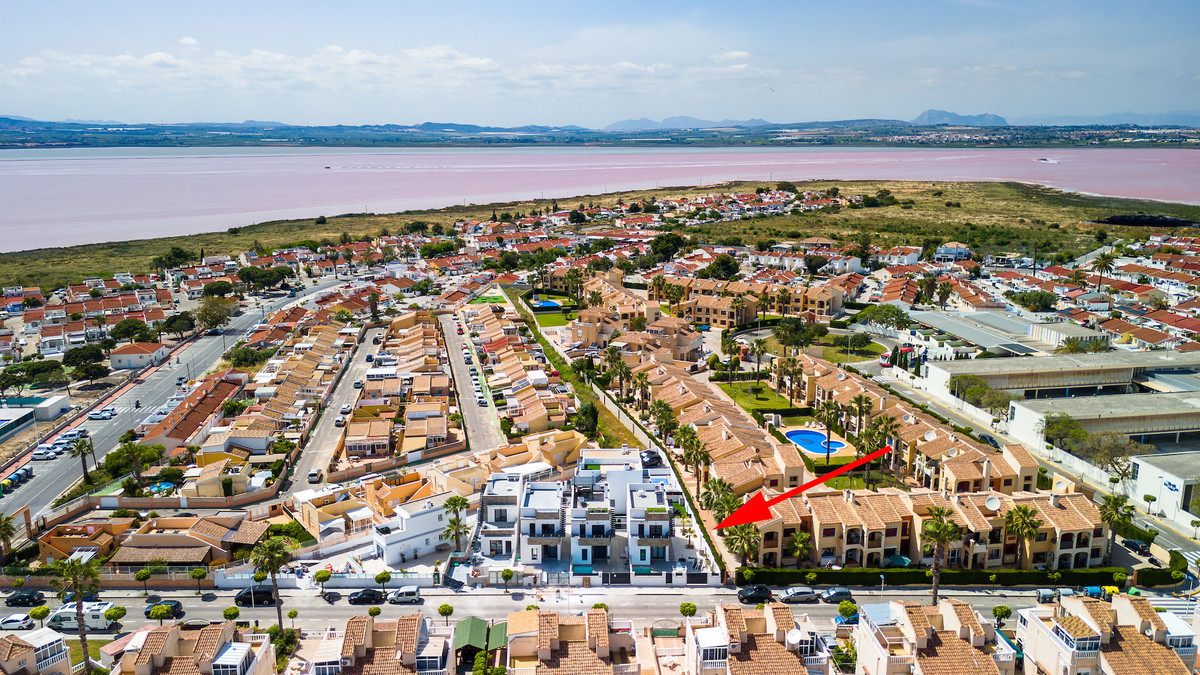 Se vende Villa - Chalet de 3 dormitorios en Costa Blanca, Alicante, España