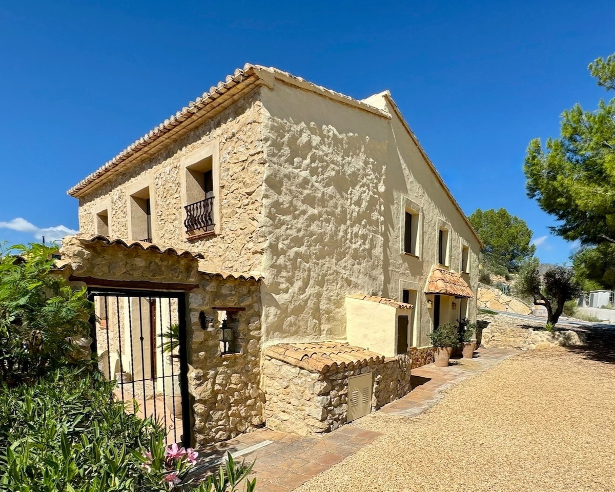 Se vende Villa - Chalet de 3 dormitorios en Costa Blanca, Alicante, España