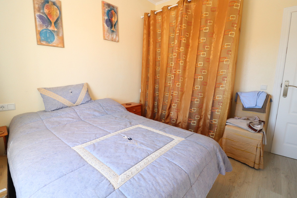 Se vende Villa - Chalet de 3 dormitorios en Costa Blanca, Alicante, España