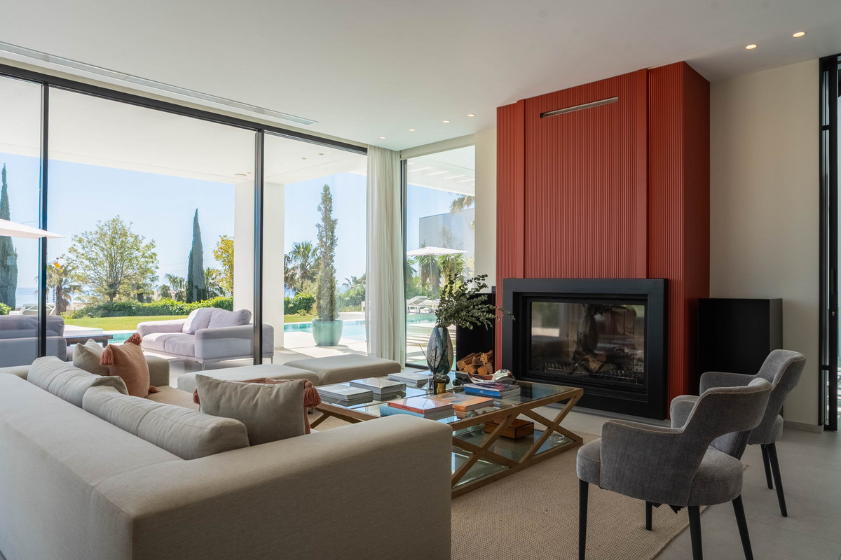 Se vende Villa - Chalet de 9 dormitorios en Costa Del Sol, Málaga, España