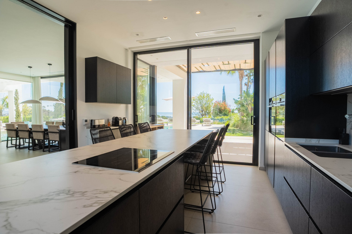 Se vende Villa - Chalet de 9 dormitorios en Costa Del Sol, Málaga, España