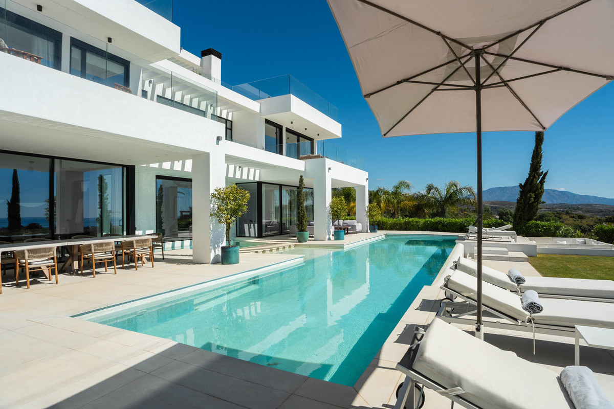 Se vende Villa - Chalet de 9 dormitorios en Costa Del Sol, Málaga, España