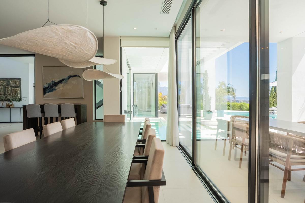 Se vende Villa - Chalet de 9 dormitorios en Costa Del Sol, Málaga, España