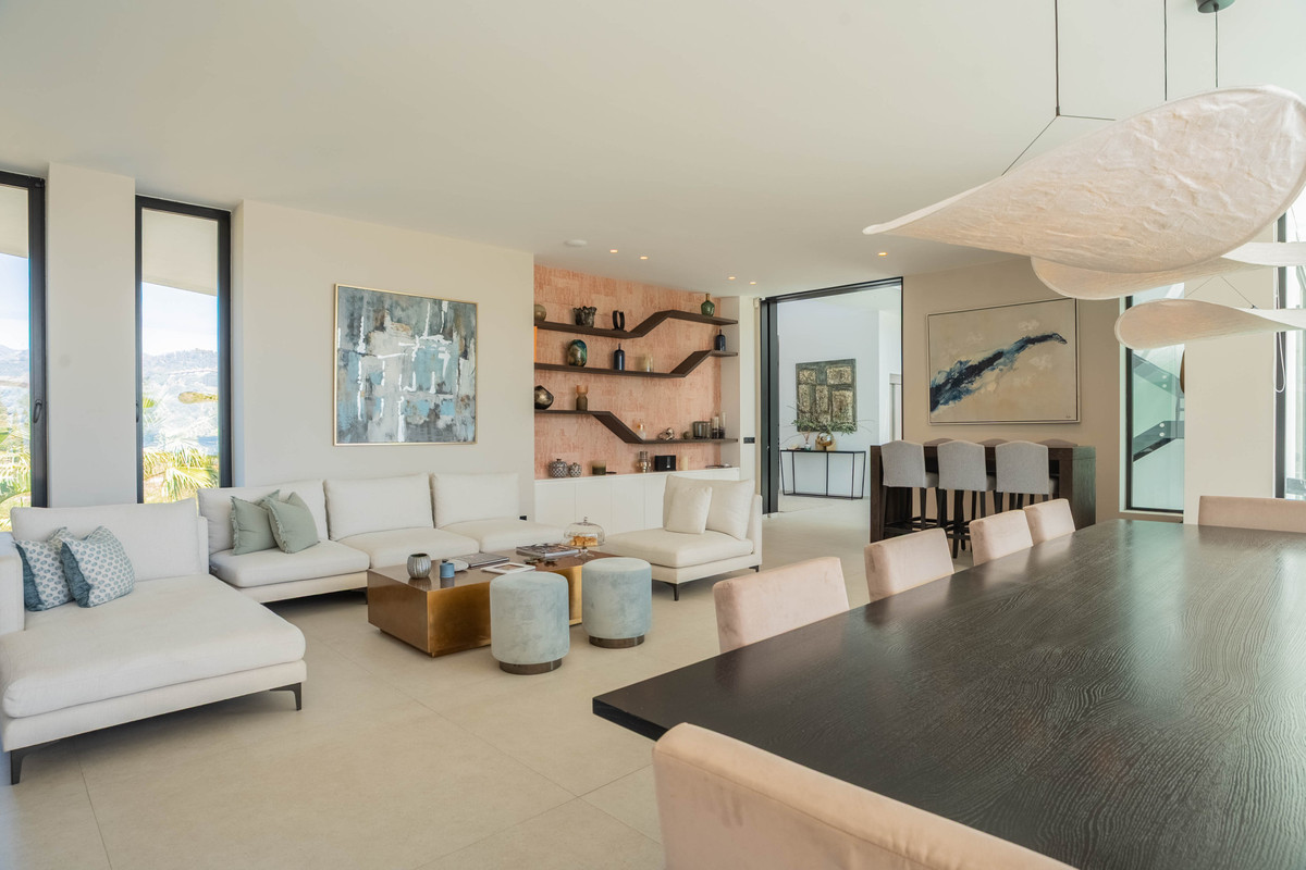 Se vende Villa - Chalet de 9 dormitorios en Costa Del Sol, Málaga, España