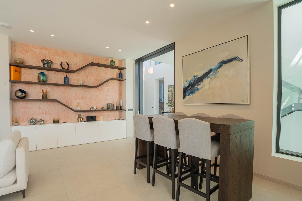 Se vende Villa - Chalet de 9 dormitorios en Costa Del Sol, Málaga, España