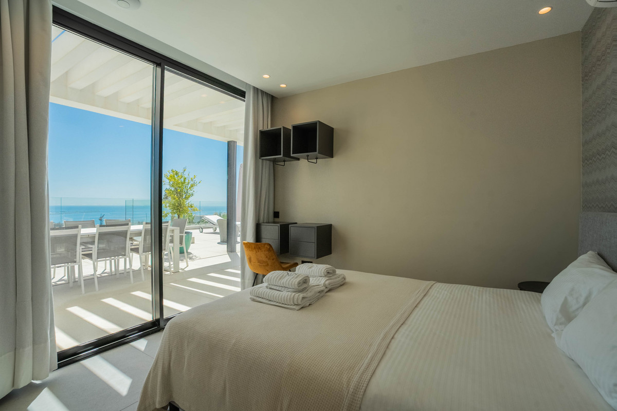 Se vende Villa - Chalet de 9 dormitorios en Costa Del Sol, Málaga, España