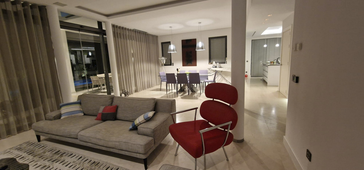 Se vende Villa - Chalet de 3 dormitorios en Costa Del Sol, Málaga, España