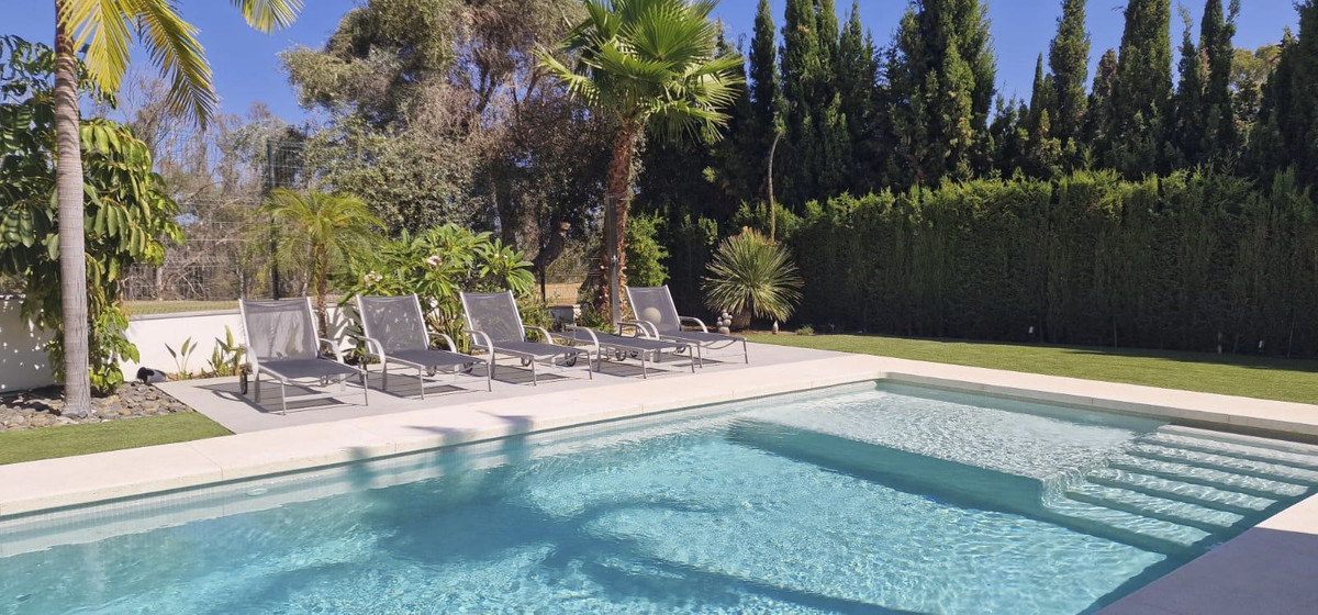 Se vende Villa - Chalet de 3 dormitorios en Costa Del Sol, Málaga, España